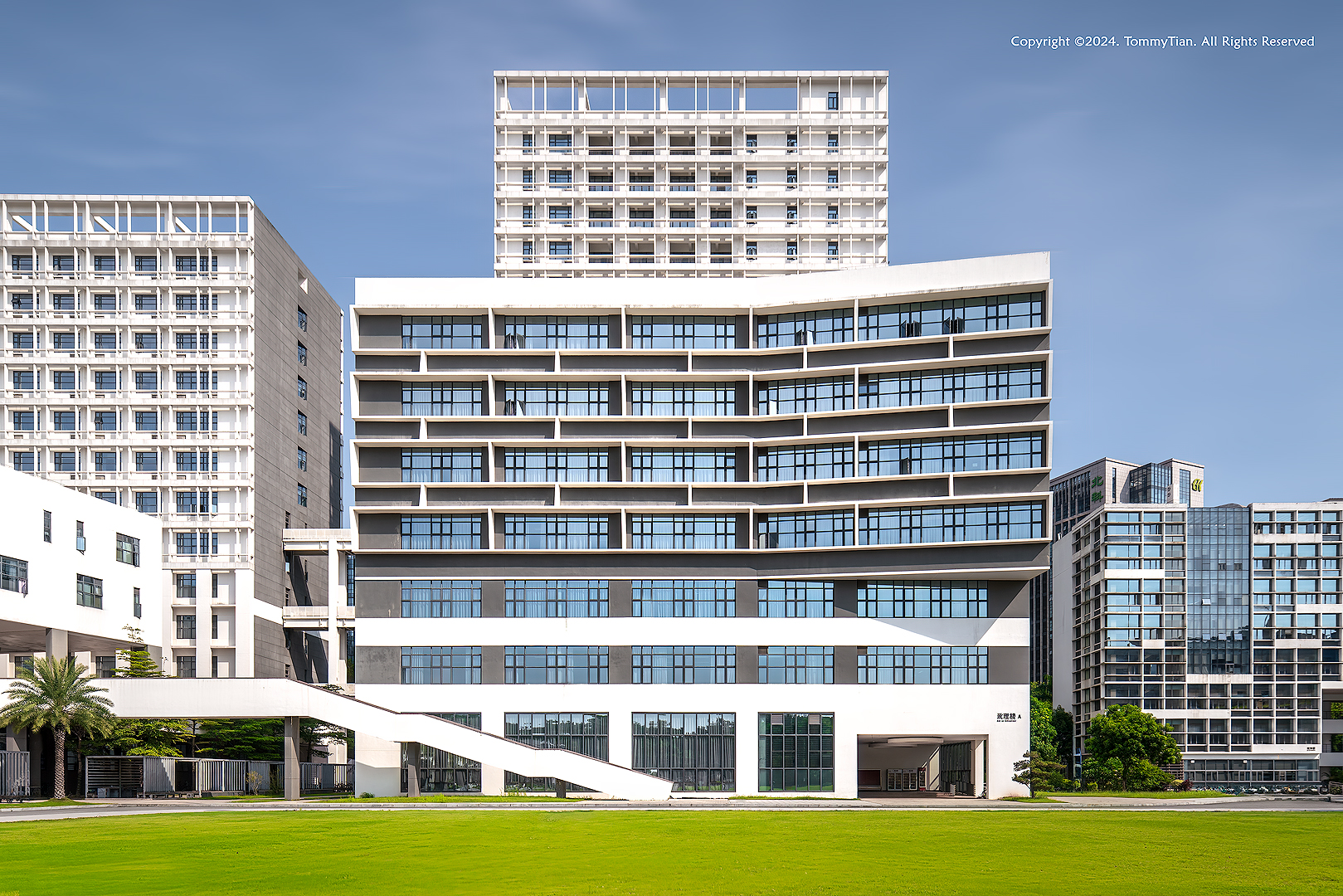 1730699992102852.jpg 6深圳大学致理楼.jpg